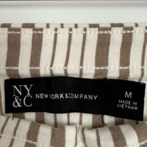 New York & Company Tan and White Striped Shorts | Size Medium - Picture 2 of 5